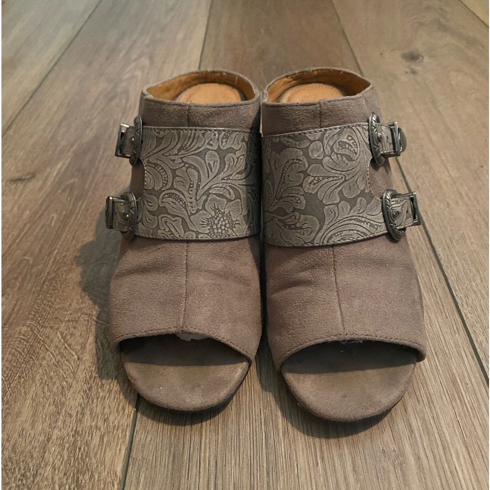 Yellow Box open toe shoes